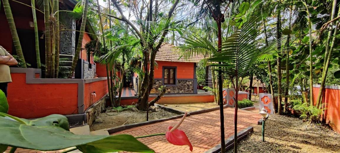 Clay Resort By Bestinn Leisure - Wayanad Padinjarathara Eksteriør billede