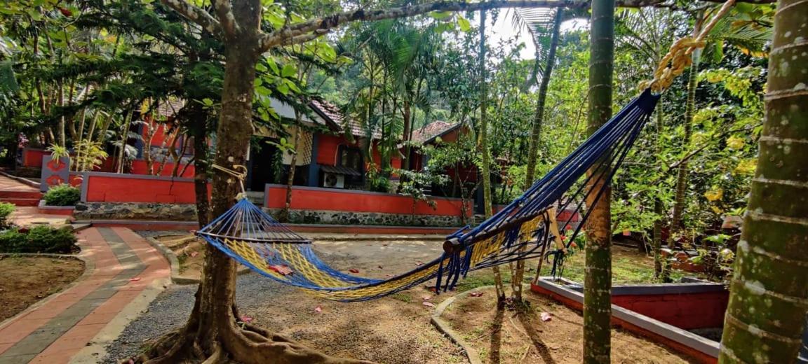 Clay Resort By Bestinn Leisure - Wayanad Padinjarathara Eksteriør billede